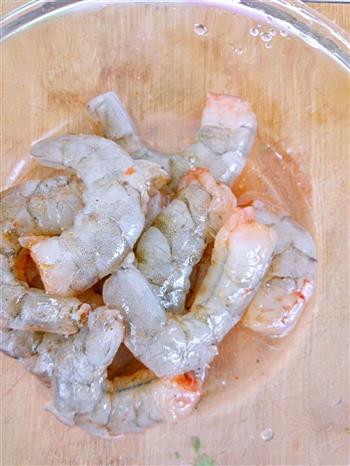 百花虾滑酿香菇的做法步骤3