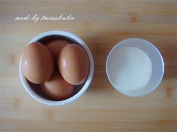 泼洒的艺术  鸟巢鸡蛋饼的做法步骤1