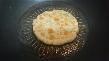 阿大-葱油饼 by 上海蜜桃爱的做法步骤24
