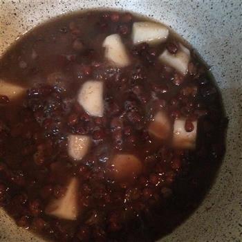 暖烘烘的年糕薏米红豆汤的做法步骤3