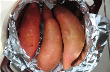 坤博砂锅烤红薯的做法步骤3