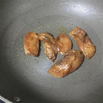 土豆泥配香煎鸡胸肉的做法步骤6