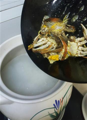螃蟹粥的做法步骤6