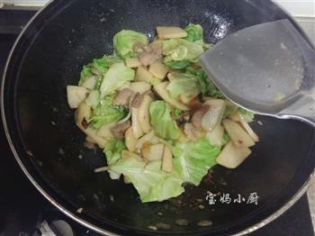 手撕包菜炒土豆的做法步骤8