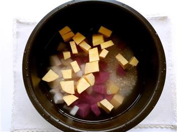 双薯山药薏米粥的做法步骤3