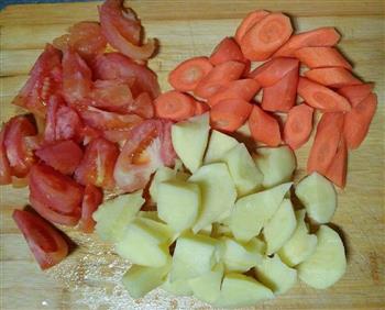 西红柿土豆炖牛腩的做法步骤7