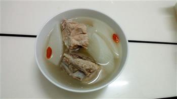 白萝卜排骨汤的做法步骤5