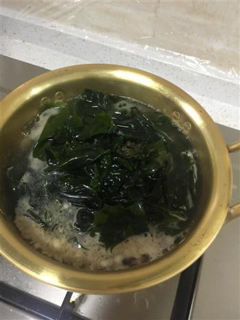 懒虫一人食 超快手韩式海带汤的做法步骤6