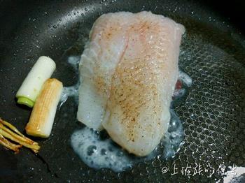 香煎龙利鱼便当，最好做的鱼肉的做法步骤3