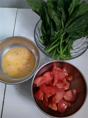 西红柿鸡蛋汤面的做法步骤1