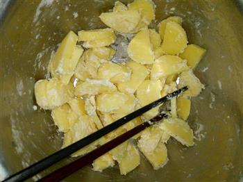 干锅土豆片的做法图解2
