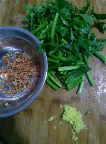 海米炝芹菜的做法步骤1