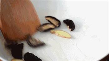 香菇素烧栗子的做法步骤2