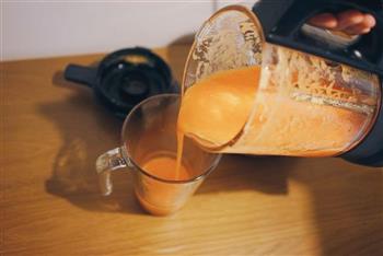 胡萝卜橙子苹果汁的做法图解8