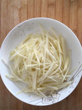 最暖心不过土豆疙瘩汤的做法图解2
