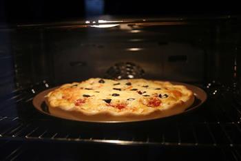 意式萨拉米芝心披萨的做法图解28