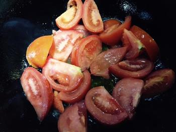 虫草花番茄排骨汤的做法图解1
