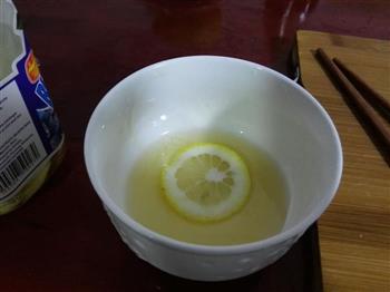 蜂蜜柠檬水的做法步骤3