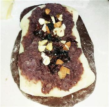 坚果红豆沙可可麻薯面包的做法步骤11