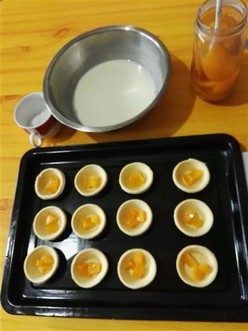 葡式黄桃蛋挞的做法步骤3