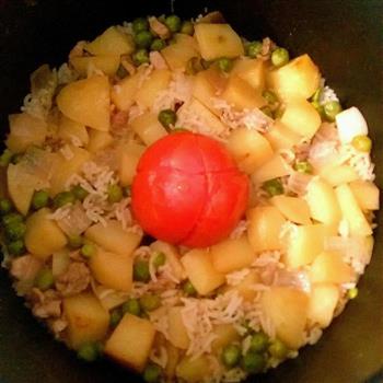 番茄土豆焖饭的做法步骤4