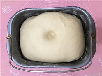 豆沙辫子面包的做法步骤2