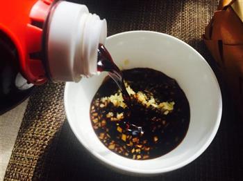 金秋美味-特别好吃的清蒸河蟹佐香油姜汁的做法步骤4