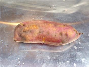 微波炉烤红薯的做法步骤5