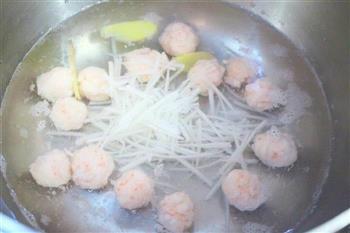 虾丸萝卜汤 宝宝健康食谱的做法步骤11