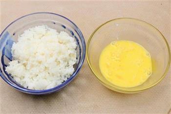 黄金蛋炒饭 宝宝健康食谱的做法步骤3