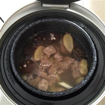 淮山薏米牛肉汤的做法步骤10