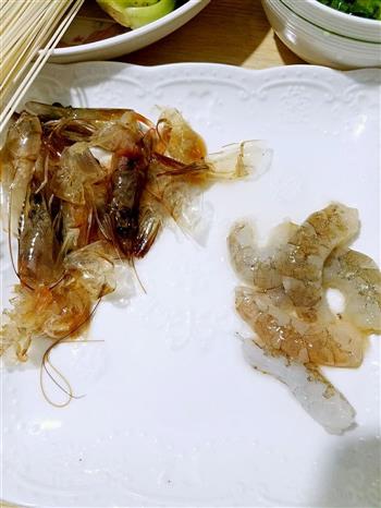 咖喱鱼蛋鲜虾面的做法图解2