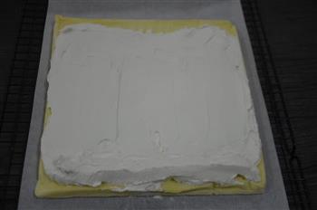 奶油蛋糕卷(小四卷)的做法步骤13