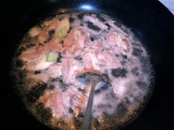 牛肉砂锅的做法步骤2