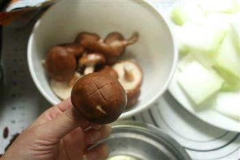 香菇冬瓜排骨汤的做法步骤3