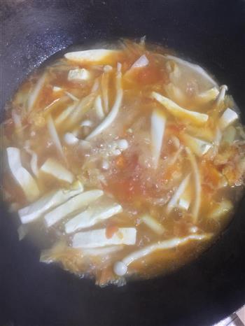 西红柿白菜豆腐汤的做法步骤8