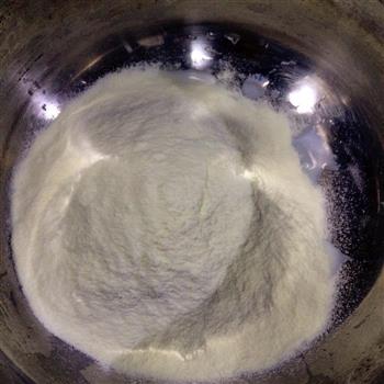 电饭煲奶粉自制酸奶的做法步骤2