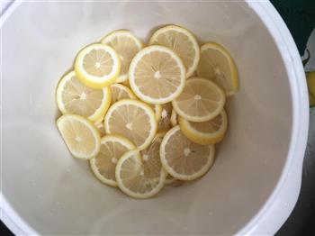琥珀冰糖柠檬膏的做法步骤3