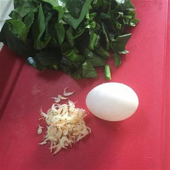 菠菜炒鸡蛋的做法图解1