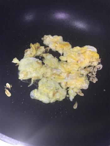 菠菜炒鸡蛋的做法步骤5