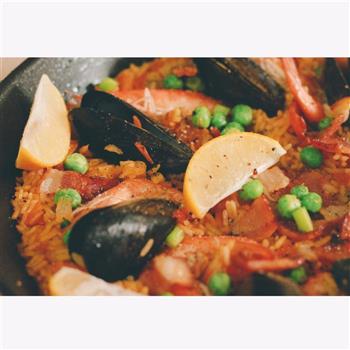 西班牙海鲜饭Paella的做法步骤9