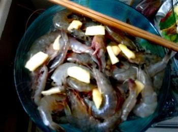香辣干锅虾的做法步骤1