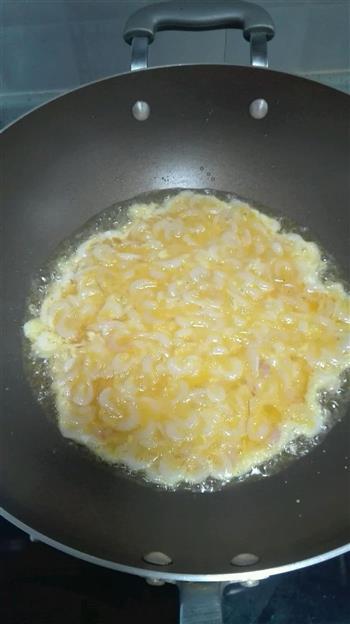 番茄虾米炒蛋的做法步骤4