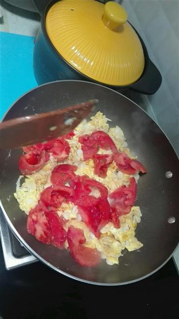 番茄虾米炒蛋的做法图解5