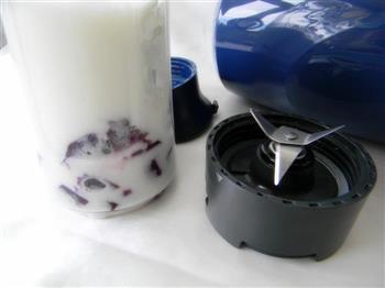 紫薯酸奶奶昔的做法图解3