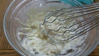 酸奶肉松蛋糕-少油版的做法图解3
