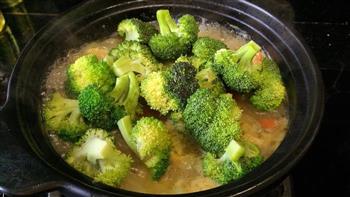 鸡肉蔬菜浓汤的做法步骤5