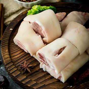 红烧猪脚/猪手/猪蹄-草头铺底-上海本帮菜的做法图解1