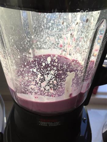 健康美味低脂的紫薯奶昔的做法步骤3
