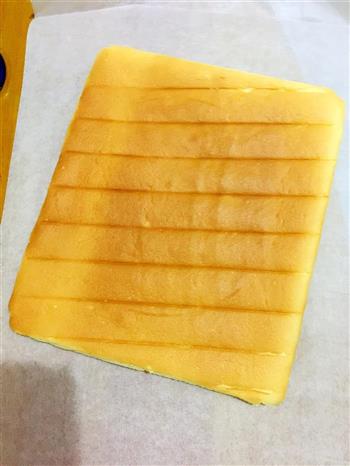 芒果奶油蛋糕卷的做法步骤3